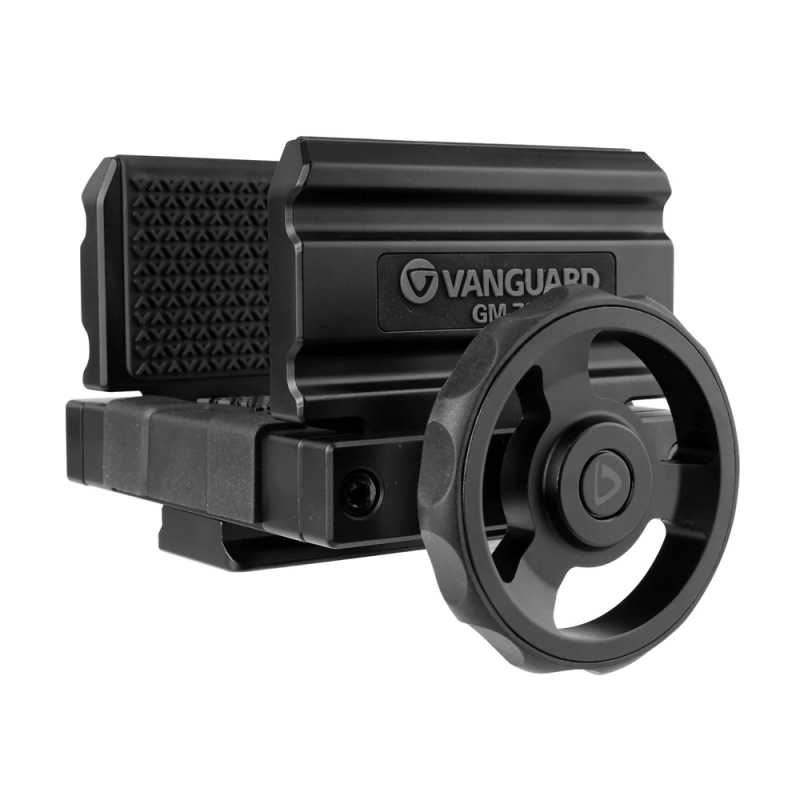 Morsetto Vanguard Endeavor GM-70 montato su treppiede da tiro