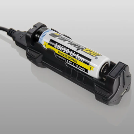 Armytek Handy C1 Pro Charger/1ch/Input 5V MicroUSB/Output 1A/Powerbank 2.5A – A02801
