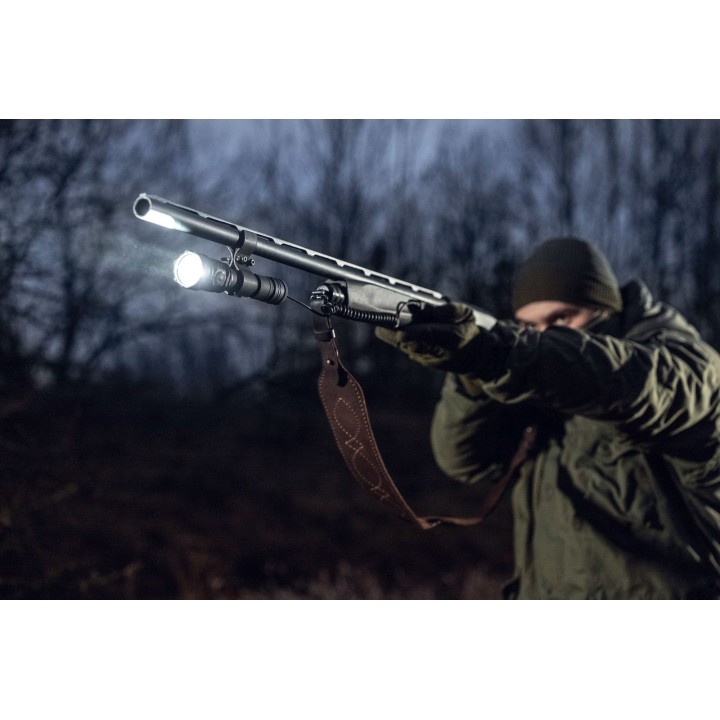 Armytek Viking Pro Max Magnet USB / White / 2200 lm / 11°:40° / 1×18650 (incl.) – F08301PC