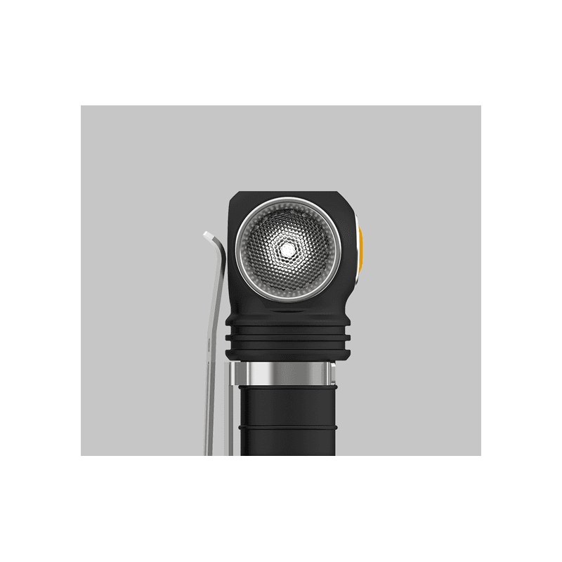 Armytek Wizard C1 Pro, torcia multifunzione compatta con lente TIR