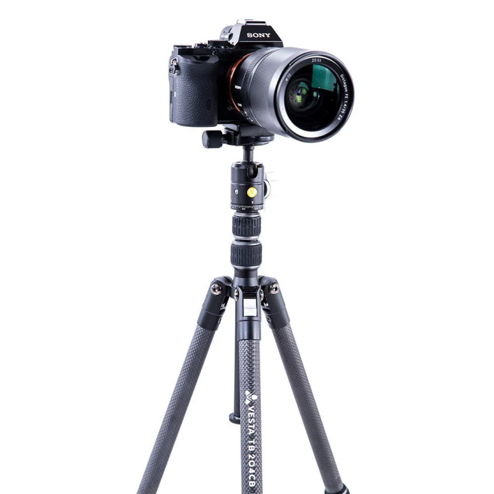 Vanguard Vesta TB 204CB – Treppiede da Viaggio in Fibra di Carbonio